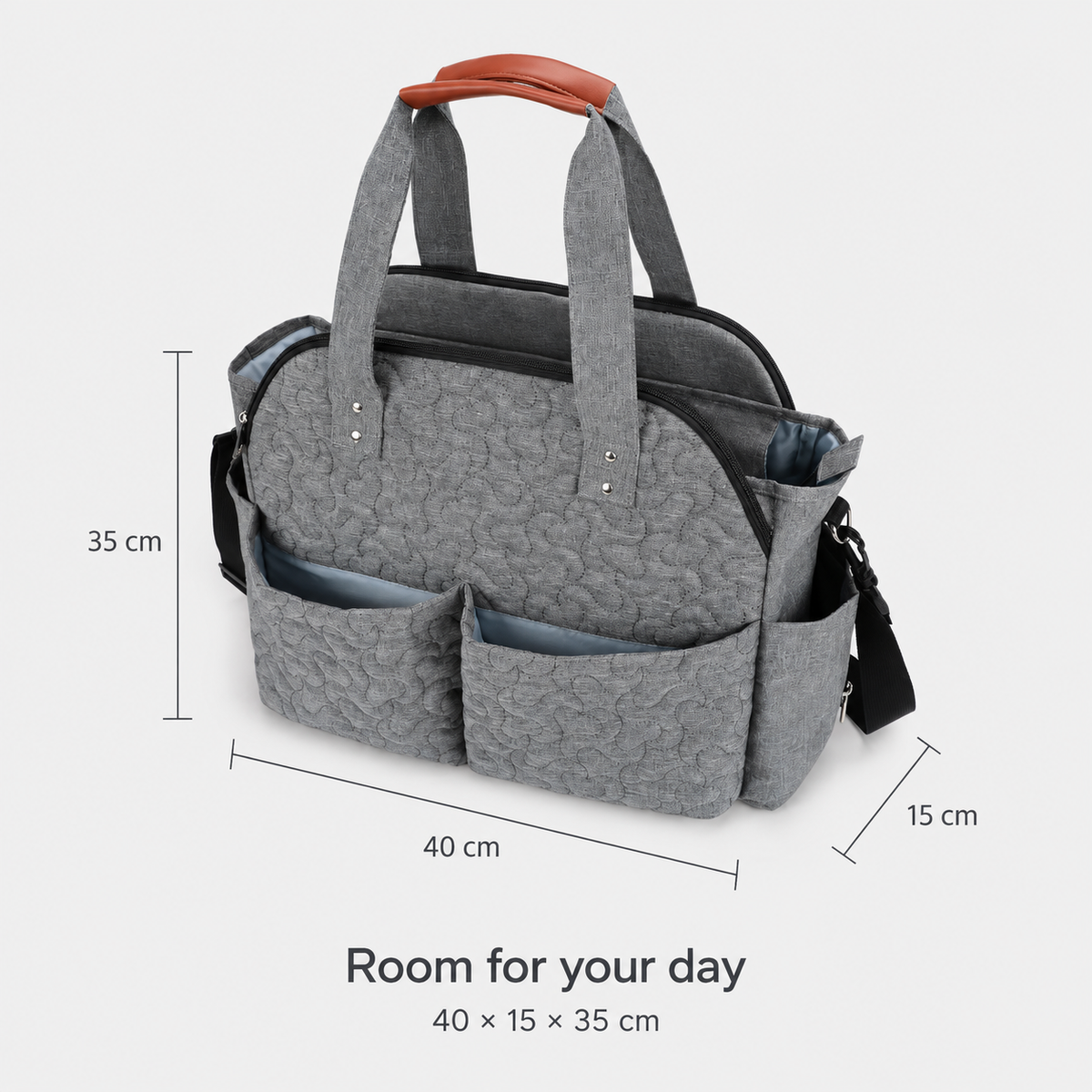 Bag dimensions: 40 cm wide, 15 cm deep and 35 cm high