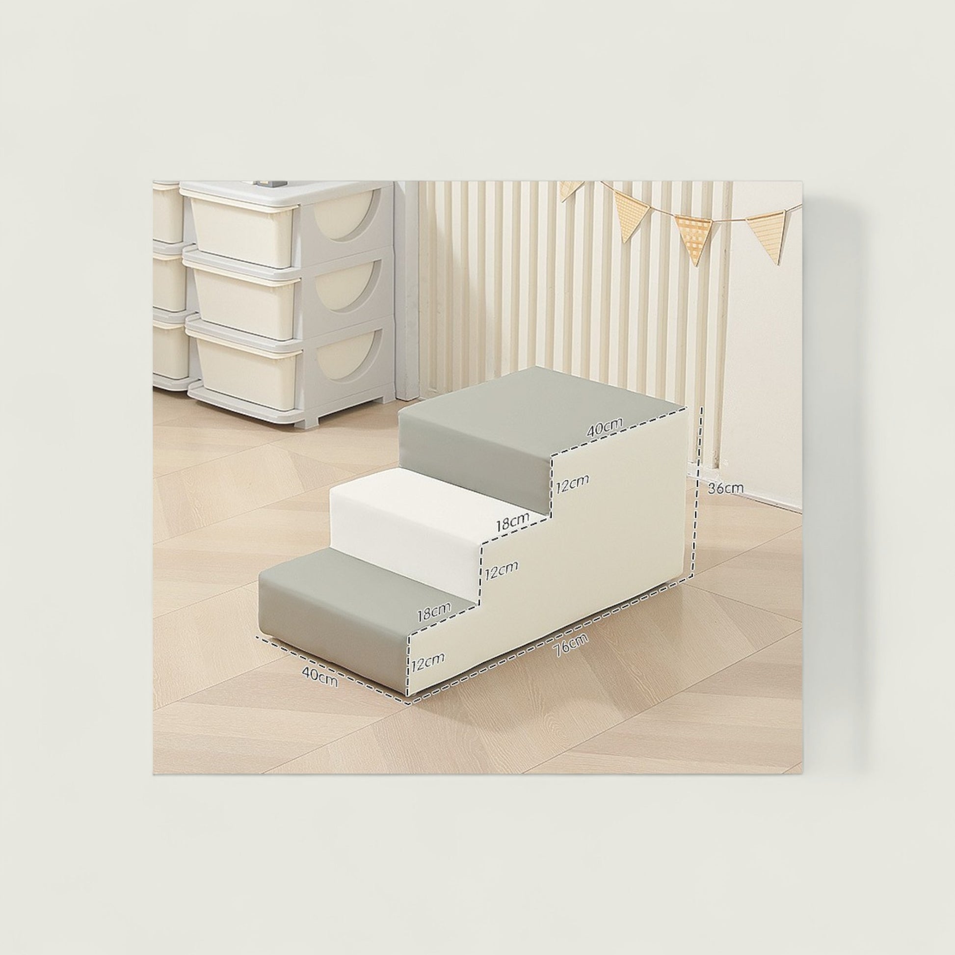 Set of pet steps with measurements on a neutral background