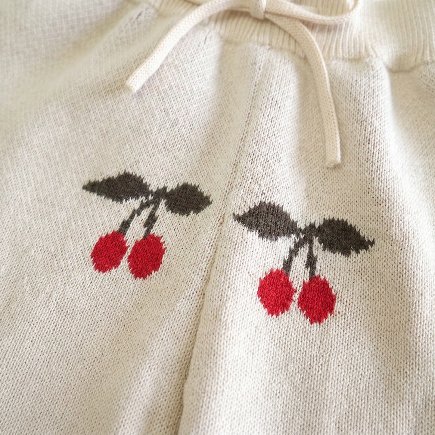 PB™ Cherry Knit Set